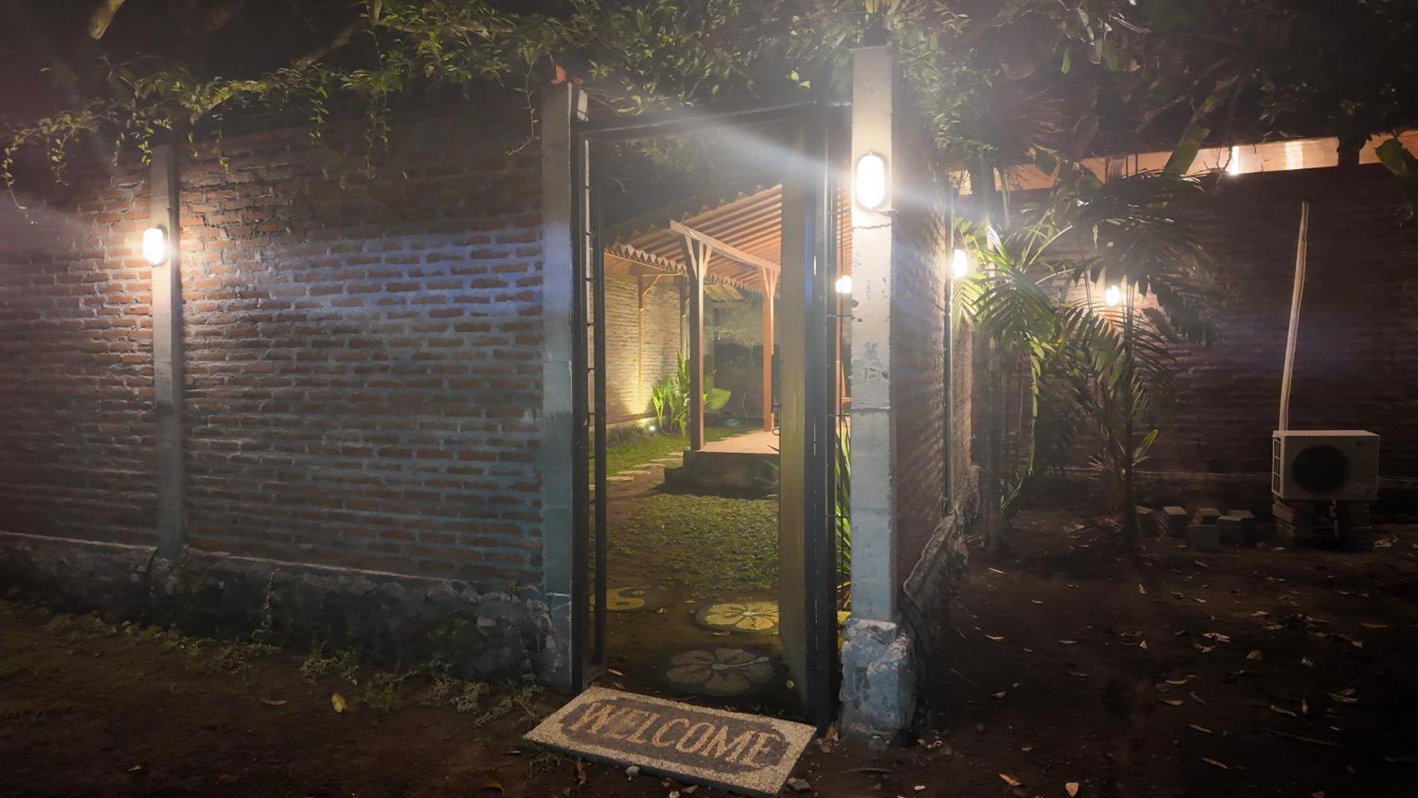 Vila Private Joglo In Heart Of Sanur Pokoj fotografie